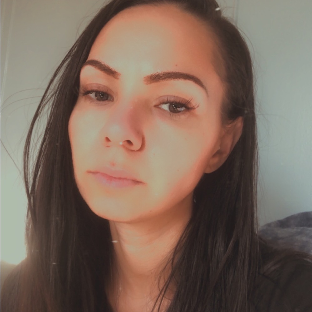 Meet your Posher, Nafiya